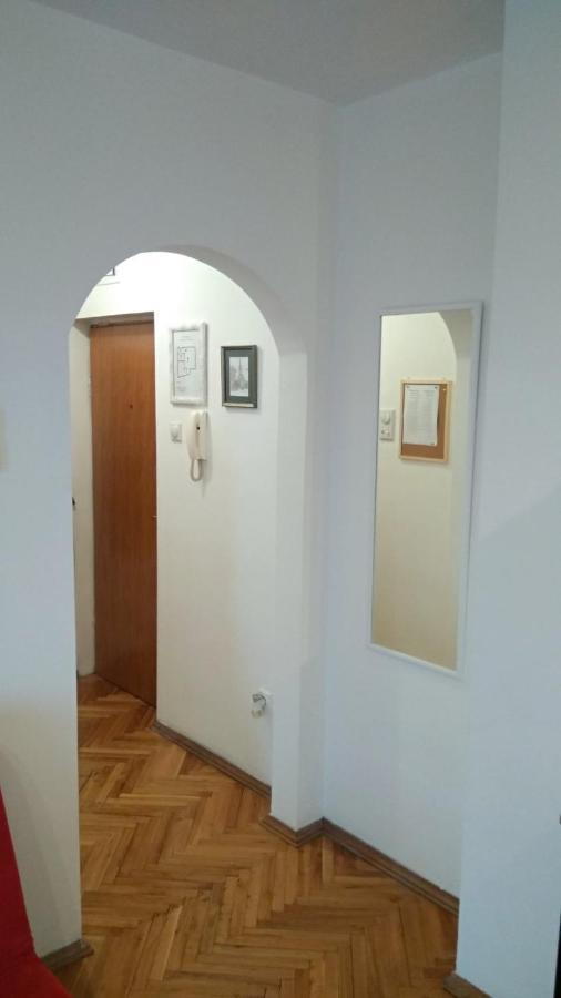 Jovana'S Apartment Novi Sad Exterior foto